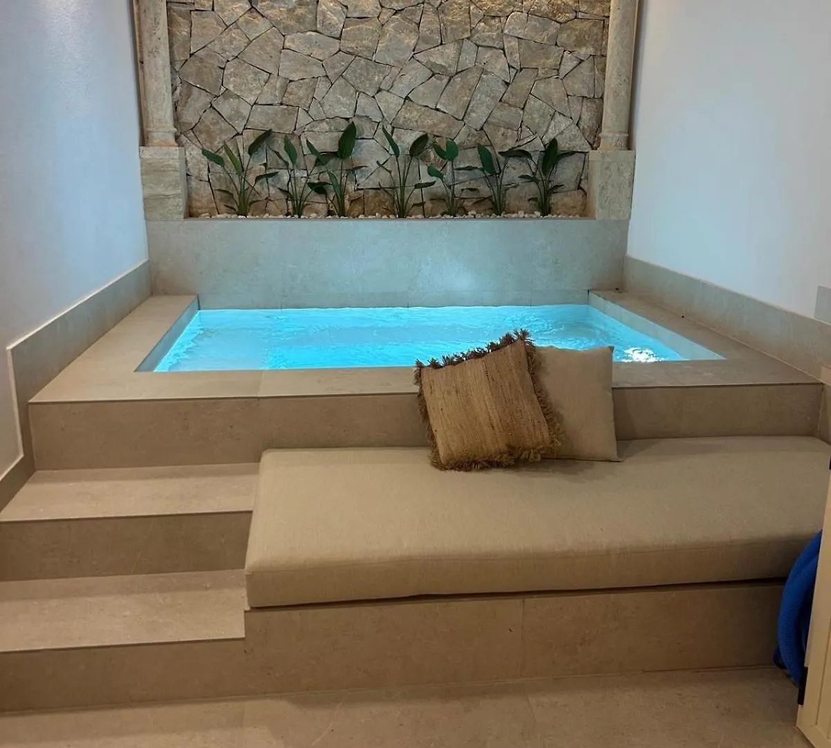 Daire Apartamento De Lujo Con Piscina Climatizada Nerja İspanya