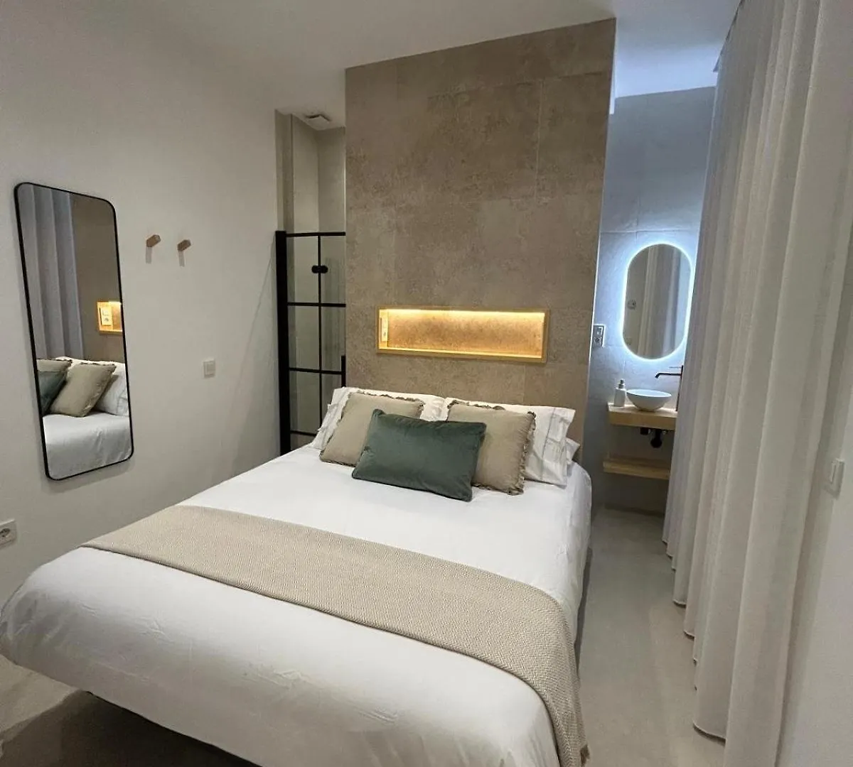 Apartamento De Lujo Con Piscina Climatizada Nerja 0*,